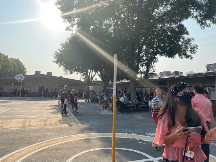 Students and parents at VR’s Back to School Night