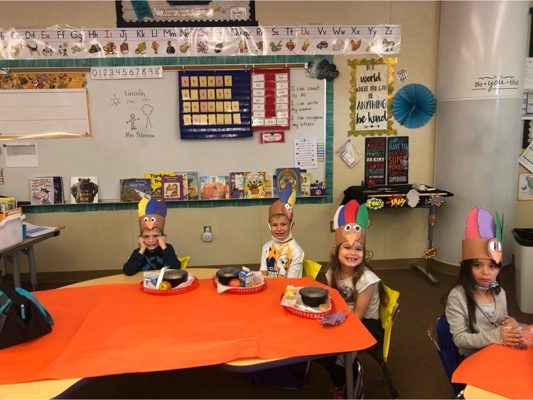Kindergarten had a thanksgiving feast 